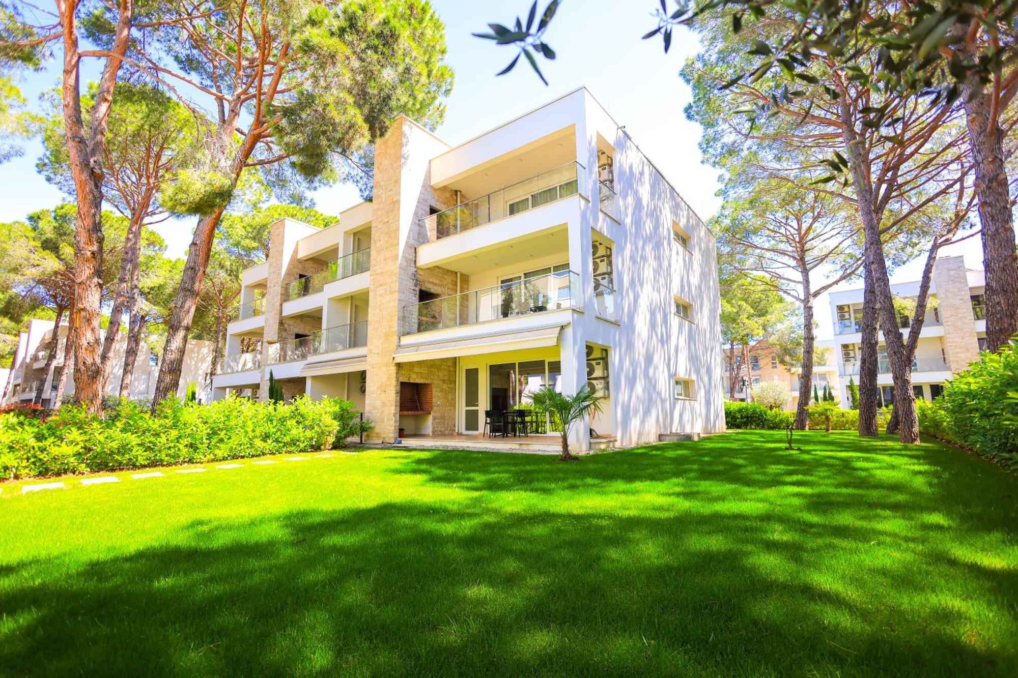 Sanpietro Vacation Apartments Драч Екстериор снимка